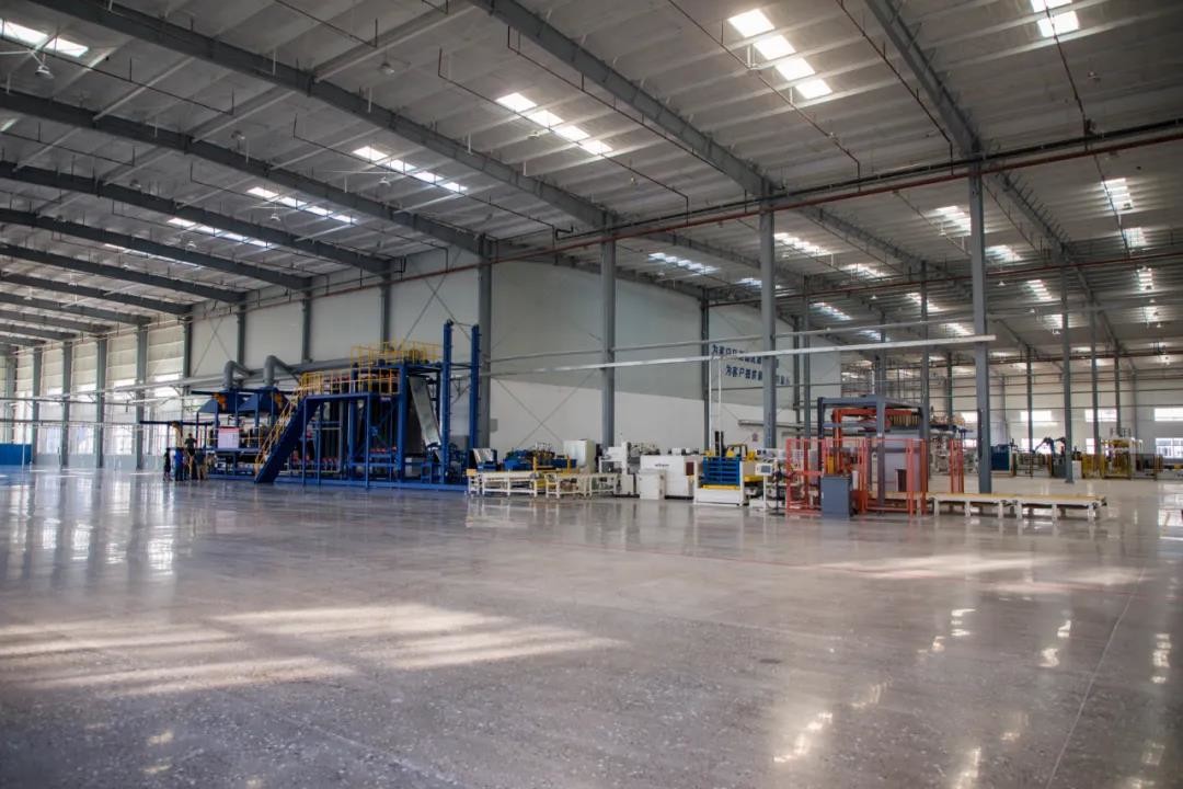 Joaboaのパネルの作成で使用される生産技術を熱押す